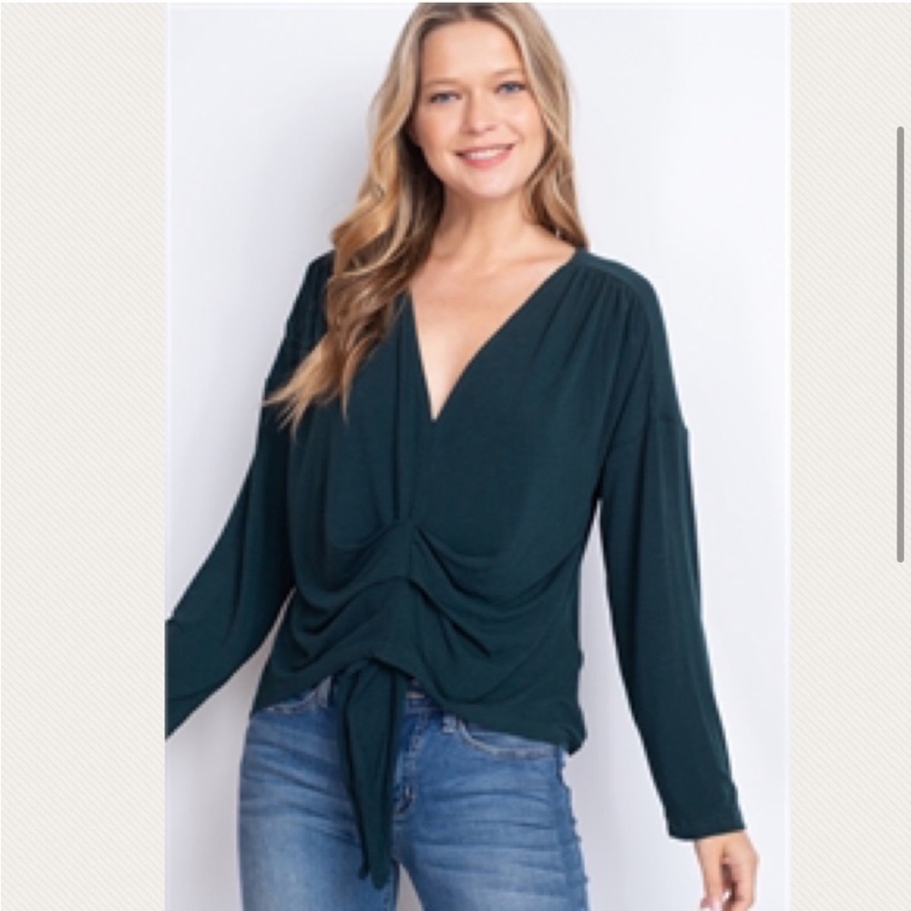 NWT Boutique Ruched Long Sleeve Blouse